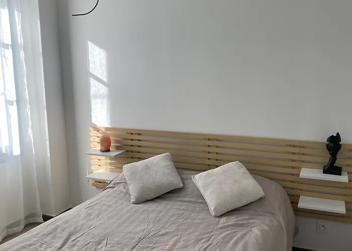 아파트 Modern And Cosy